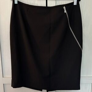 Calvin Klein Sleek Black Pencil Skirt Women's Size 10 Career Zipper‎ Accents